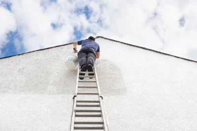 Peinture extérieure à Saint-Hernin — façades et ravalement